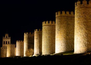 In the Footsteps of Moshe de León and the Secrets of the Zohar